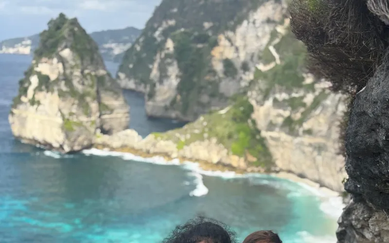 Diamond Beach cliff stairway